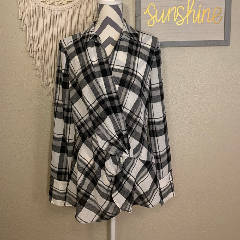 NWT LAUNDRY plaid wrap blouse. Size Large. super comfortable.